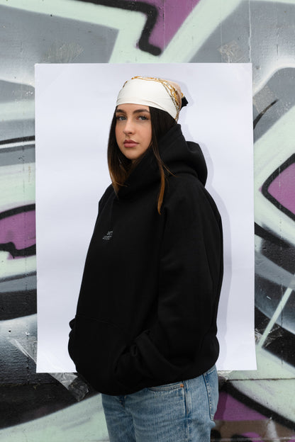The Valedictorian Hoodie - Schwarz